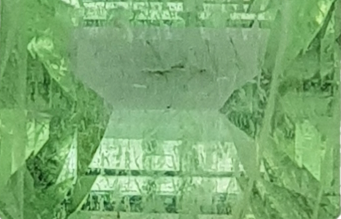 Inclusões em berilo verde